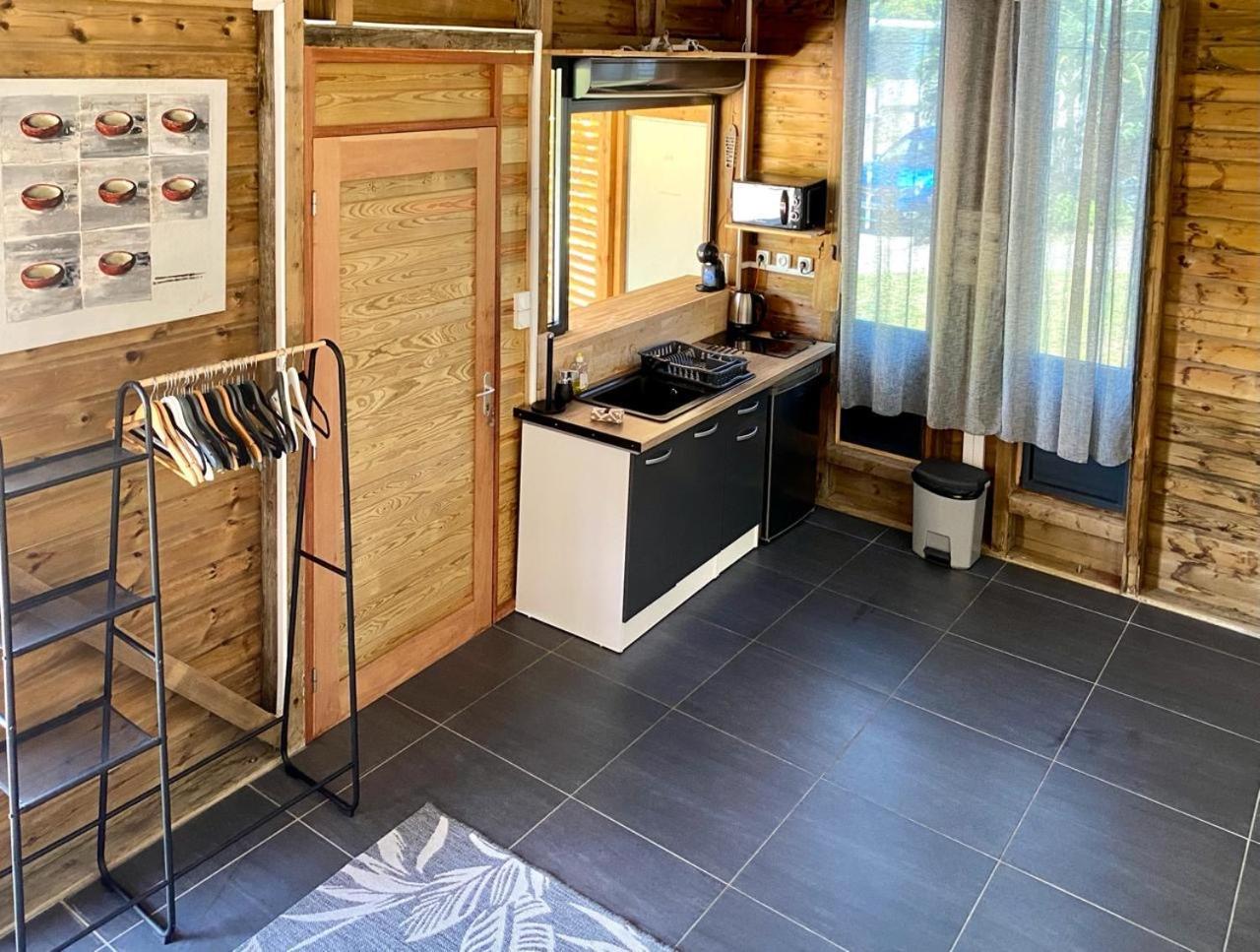 Charmant Bungalow Tout Confort Climatise - Terrasse Et Acces Plage ! 德赛 外观 照片